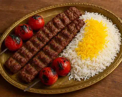 استخدام کمک آشپز خانم در شیفت شب|استخدام خدمات فروشگاه و رستوران|تبریز, |دیوار