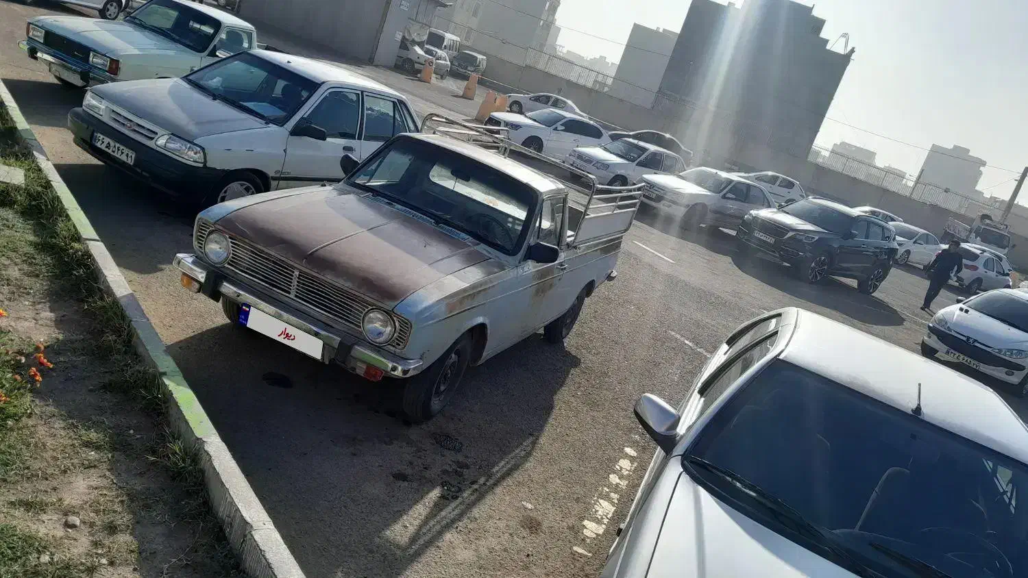 وانت چراغ گرد|خودرو سواری و وانت|اردبیل, |دیوار