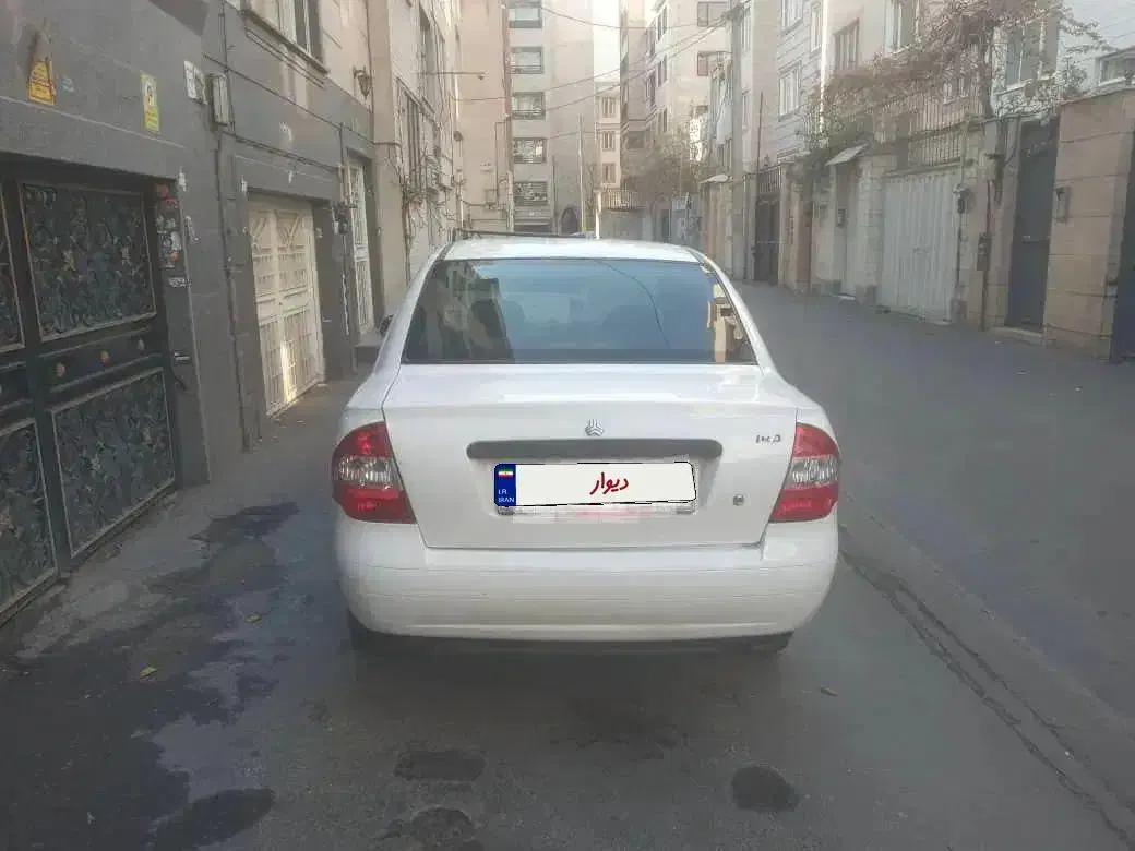 تیبا سفید 98 .|خودرو سواری و وانت|تهران, کرمان|دیوار