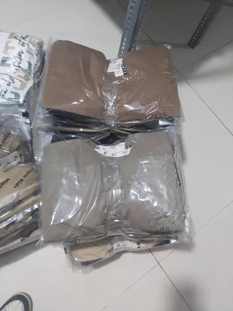 کارگر ساده جهت پوشاکعمده بچه گانه|استخدام بازاریابی و فروش|تهران, فلسطین (میدان انقلاب)|دیوار