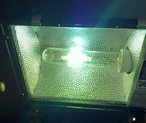 پرژکتور  ونوس بخار سدیم  400|لامپ و چراغ|تهران, مرزداران|دیوار