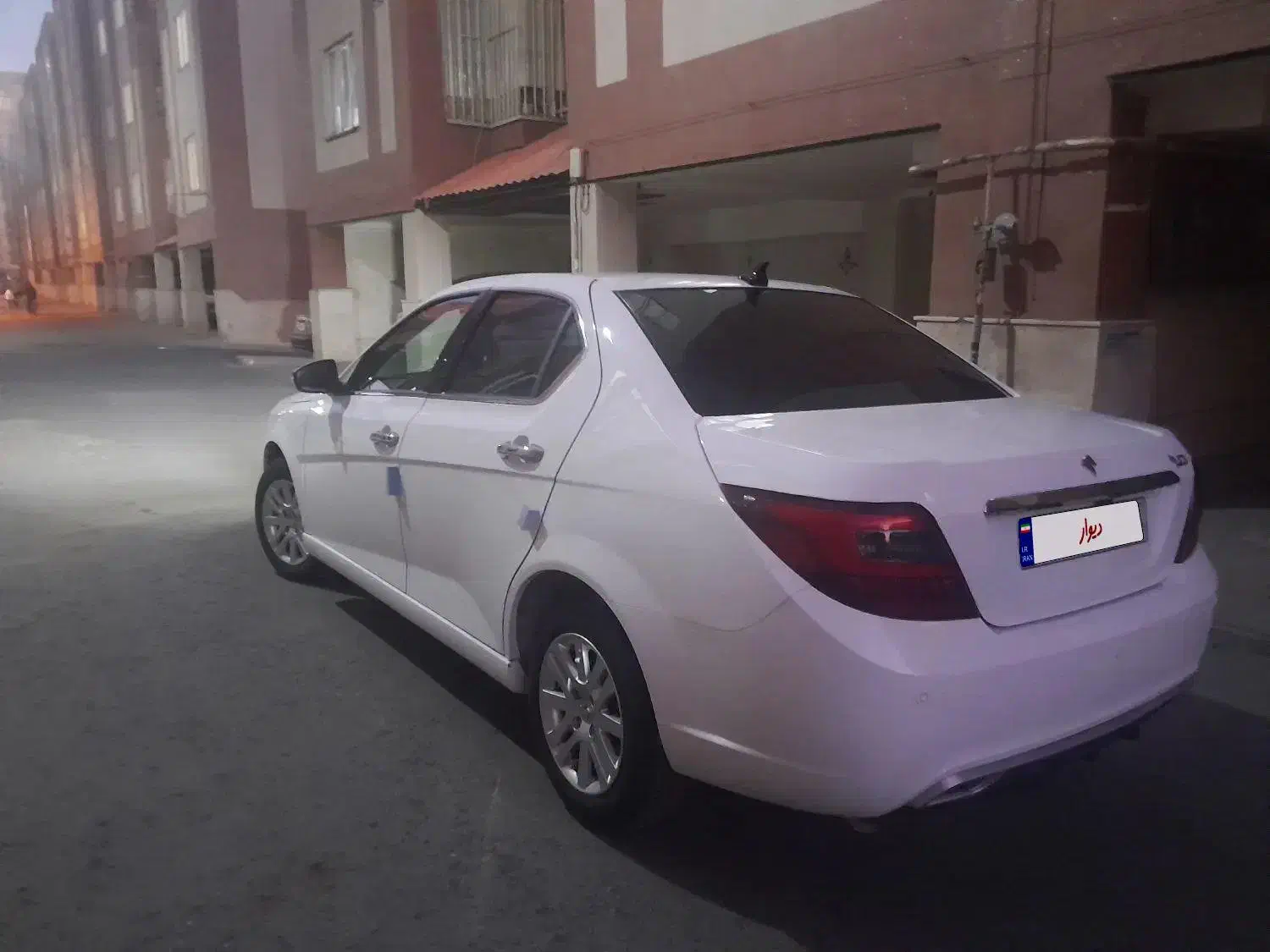 دنا پلاس 6 دنده 85 گانه مدل 1404|خودرو سواری و وانت|پرند, فاز ۳|دیوار