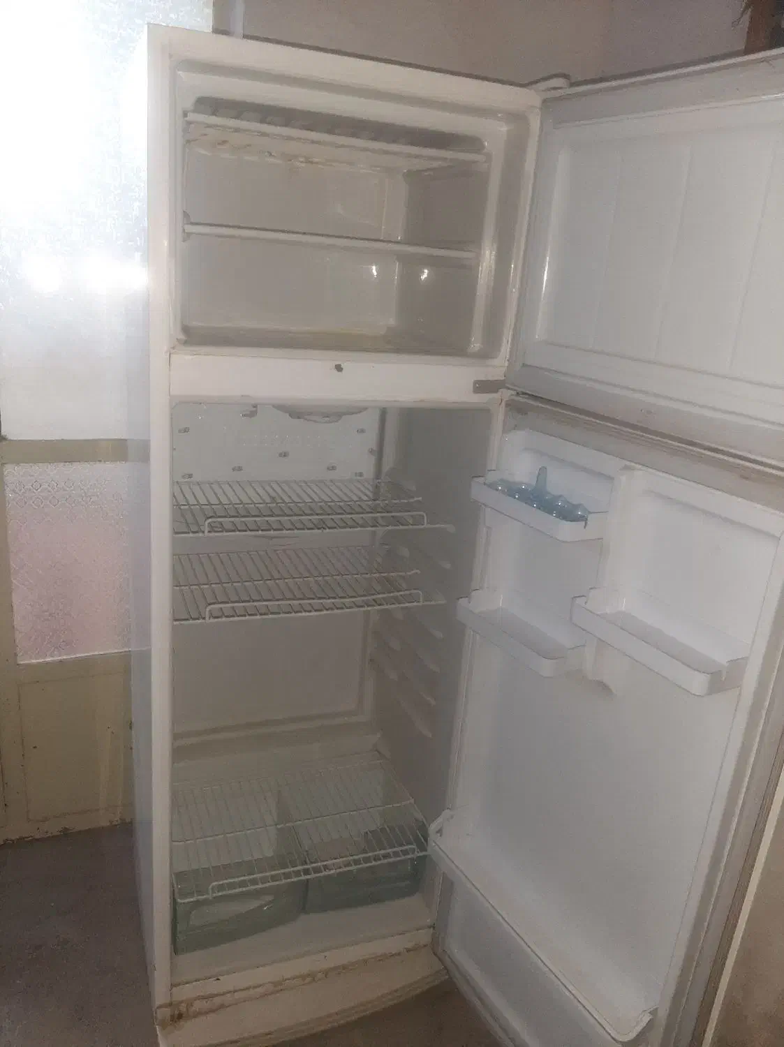 یخچال|یخچال و فریزر|لنجان, |دیوار