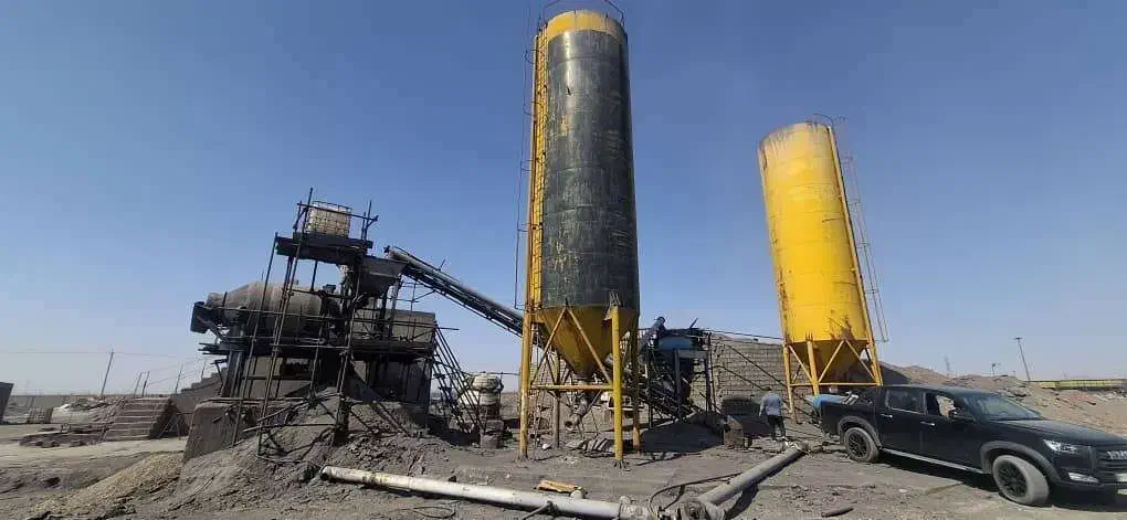 بچینگ یک متری راه ماشین و سیلو سیمان|ماشین‌آلات صنعتی|بافق, |دیوار