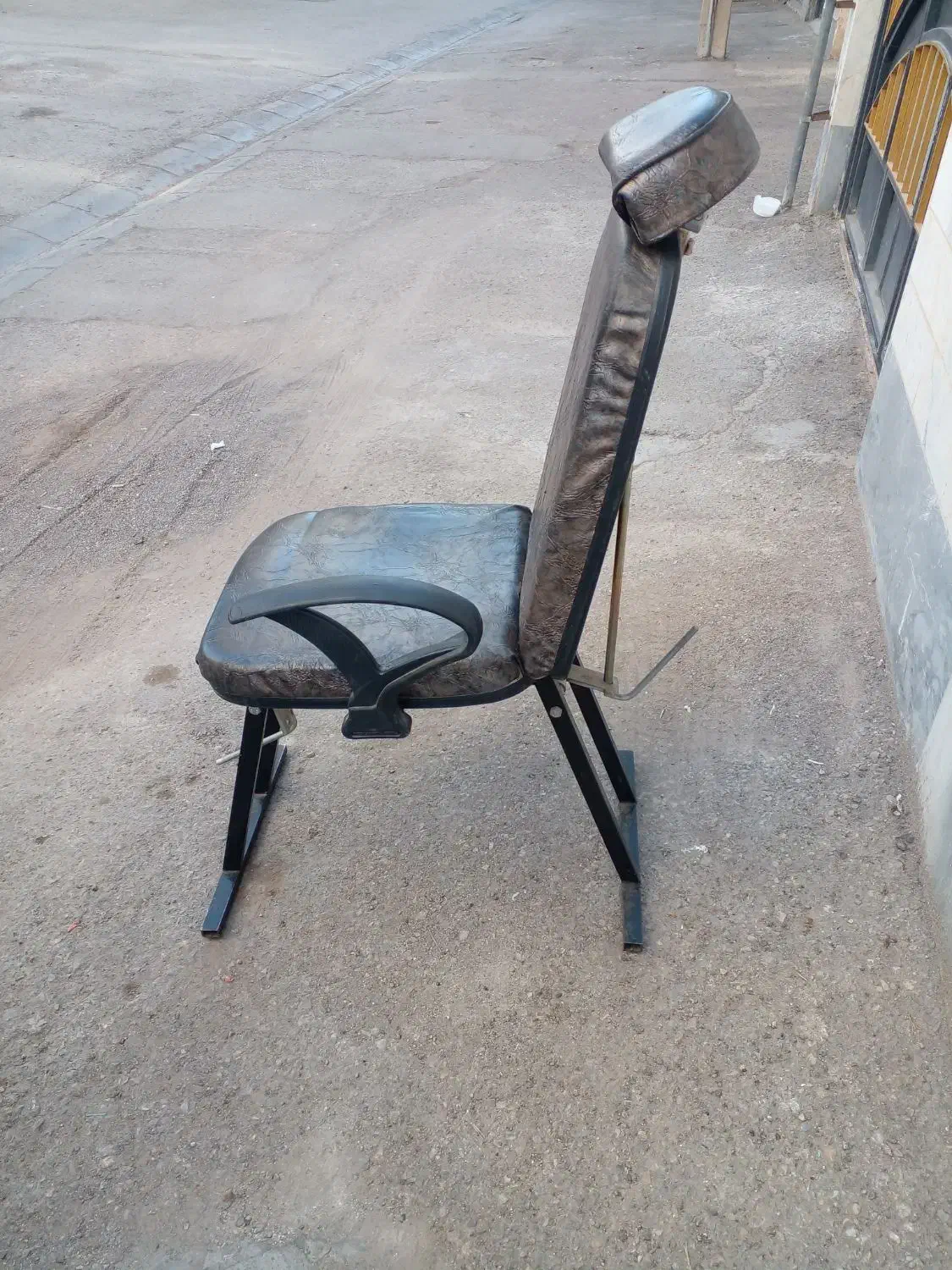 صندلی جک دار|صندلی و نیمکت|اردبیل, |دیوار