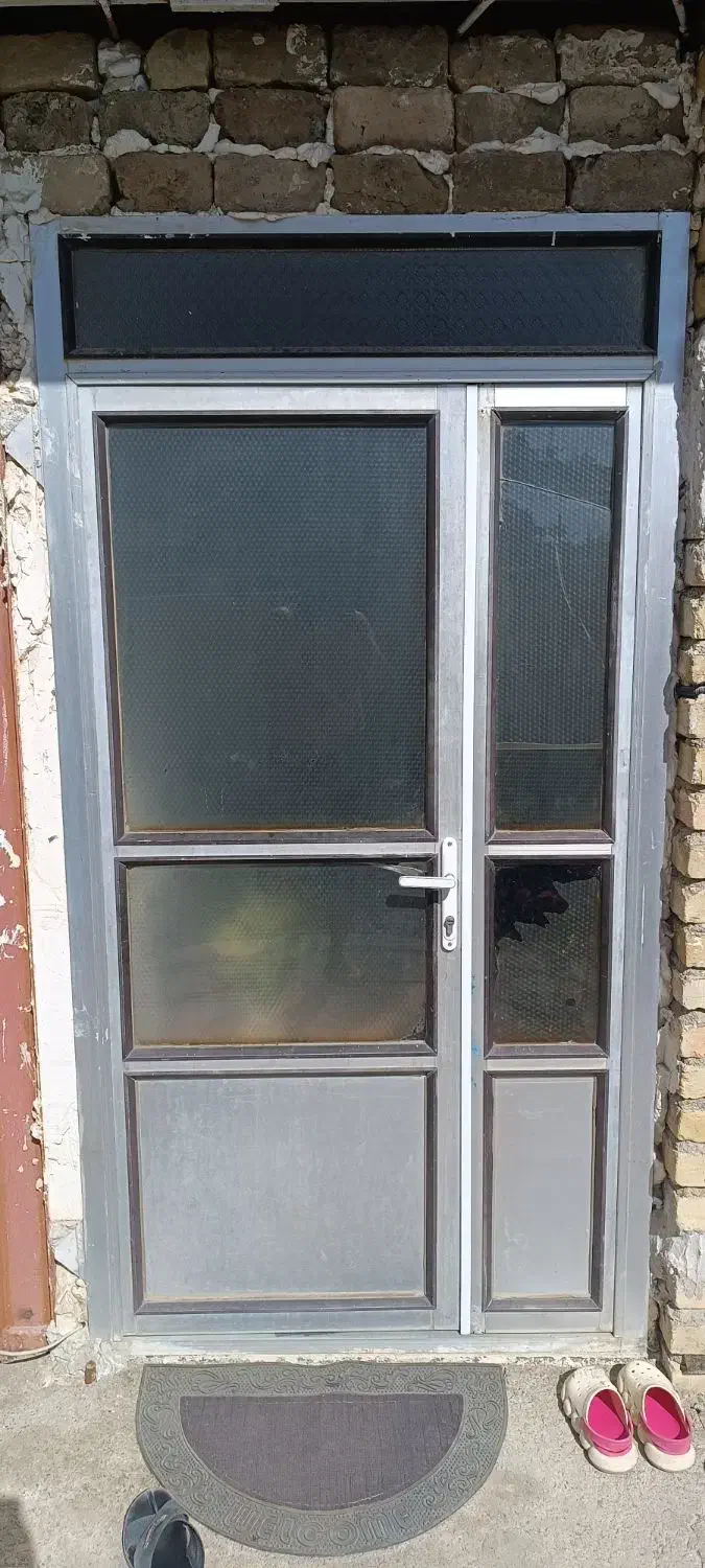 فروش در آلومینیومی دو لنگه در حد نو ابعاد 120در220|مصالح و تجهیزات ساختمان|درگزین, |دیوار