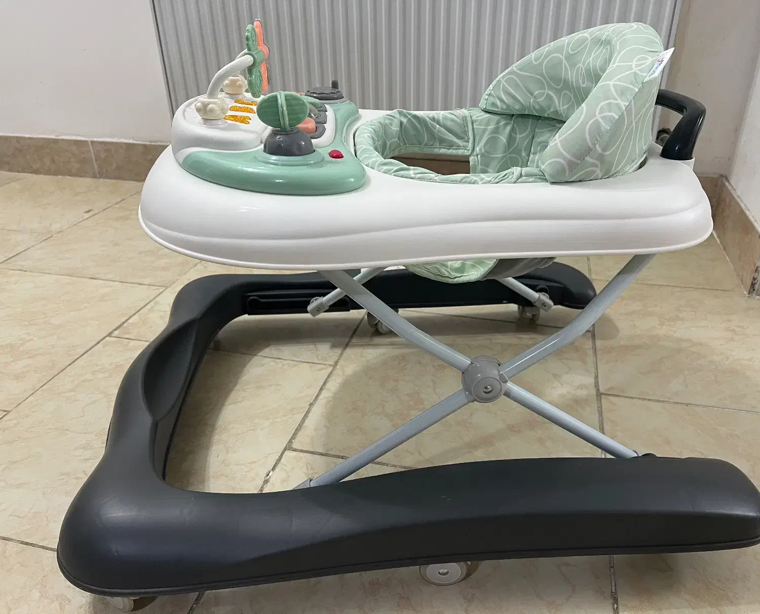 روروئک و تخت کنارمادر|اسباب و اثاث بچه|گنبد کاووس, |دیوار