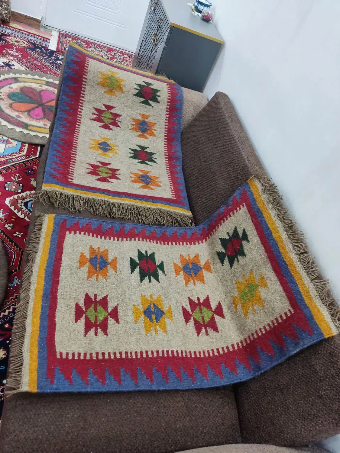 گلیم های ۶۰در۱۰۰ تکی ۵۰۰|گلیم، جاجیم، گبه|یاسوج, |دیوار