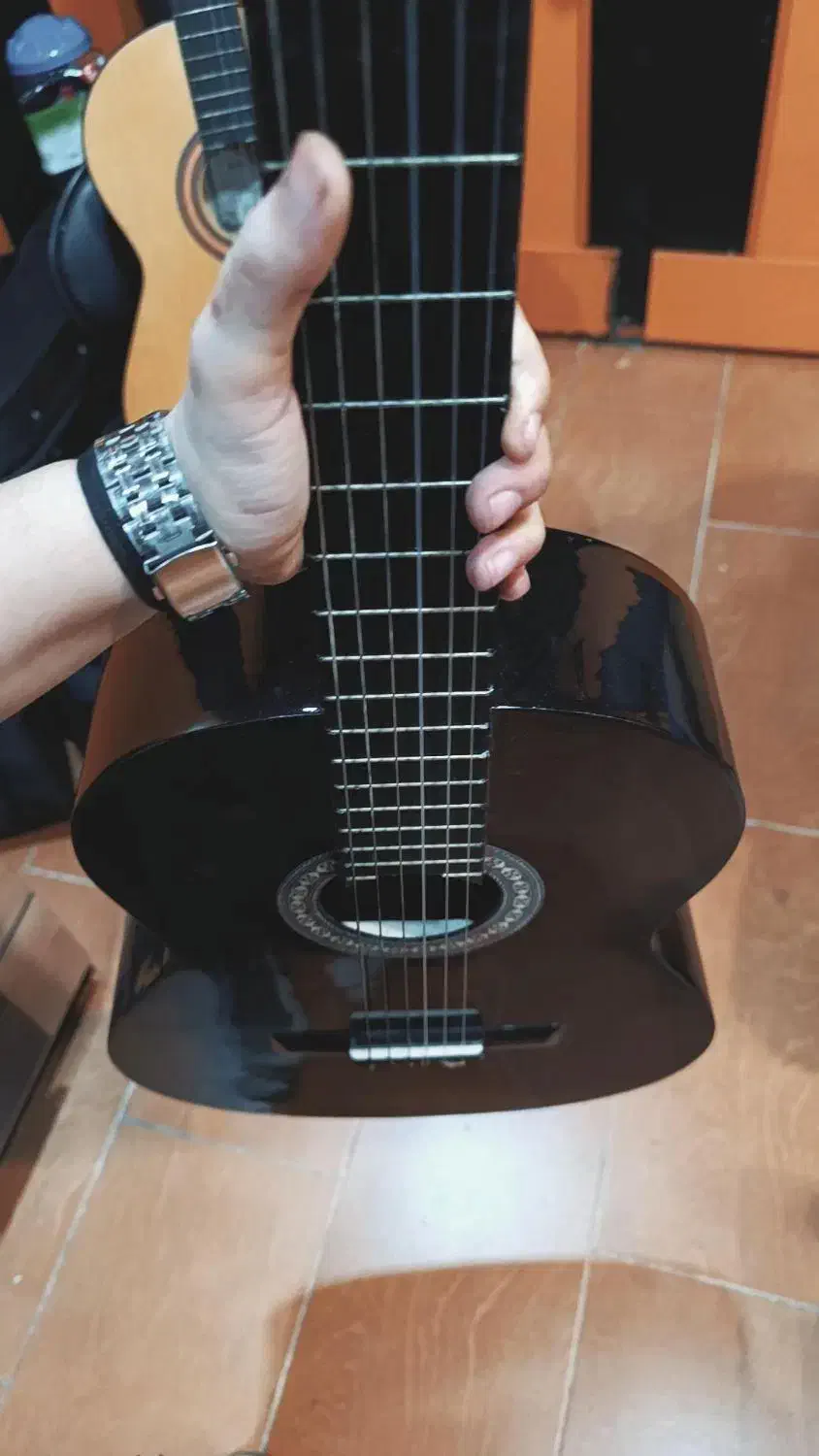 گیتار درجه یک (شوش دانیال) ارسال سراسر کشور|گیتار، بیس، امپلیفایر|بندر ماهشهر, |دیوار