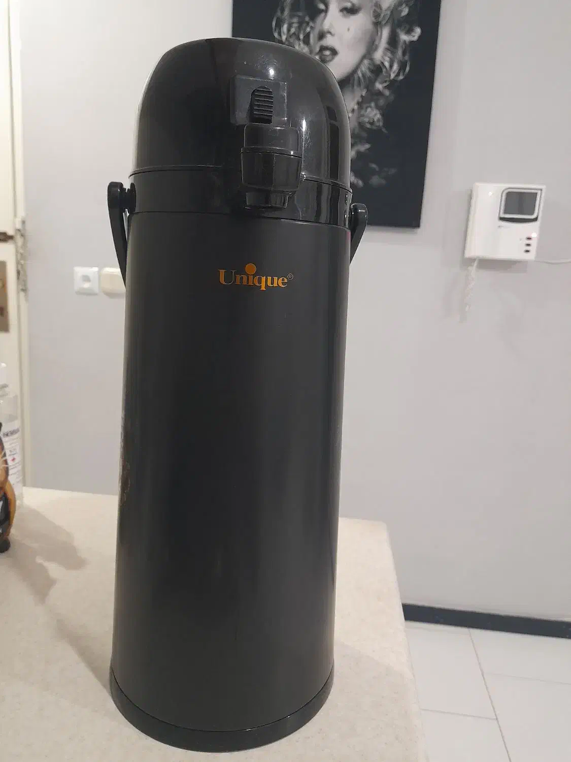 فلاسک مشکی یونیک مدل un 9100 ۲/۵ لیتری|کوهنوردی و کمپینگ|رشت, دیلمان|دیوار