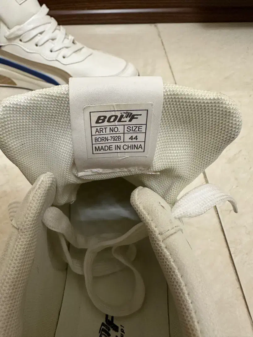 کتونی سایز 43|کیف، کفش، کمربند|اندیشه, شهرک صدف|دیوار