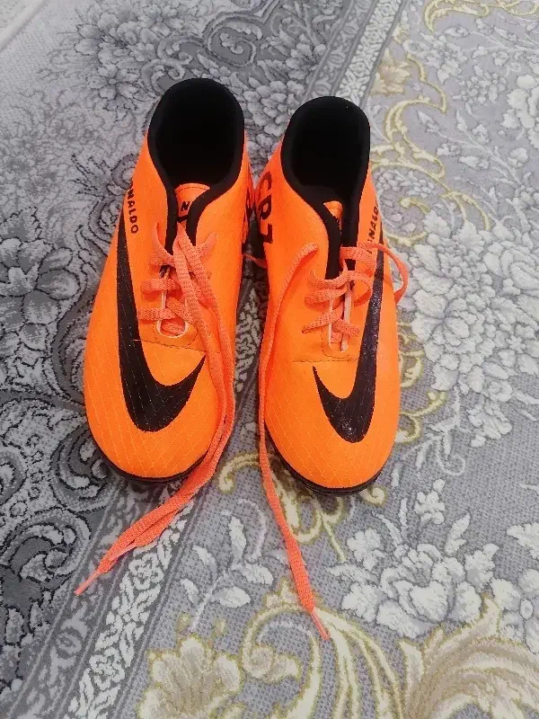 کفش|تجهیزات ورزشی|مریوان, |دیوار