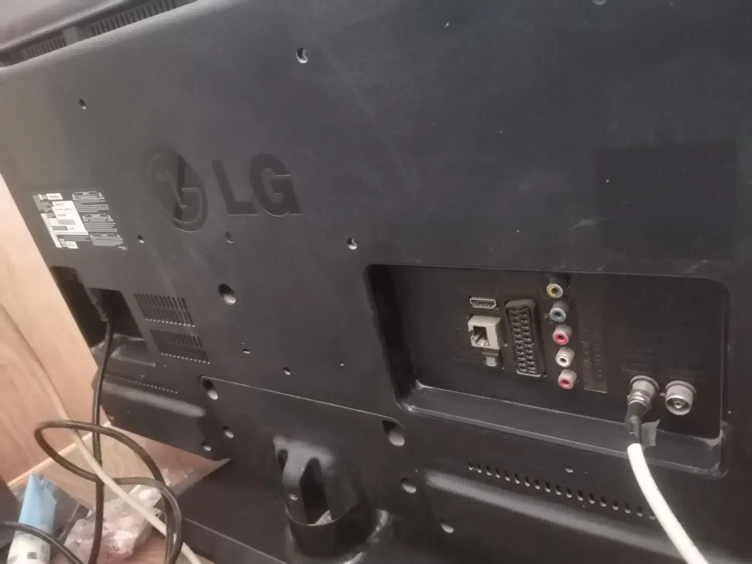 تلوزیون 32 اینچ ال جی رسیور سر خود|تلویزیون و پروژکتور|نیشابور, فردوس شمالی|دیوار