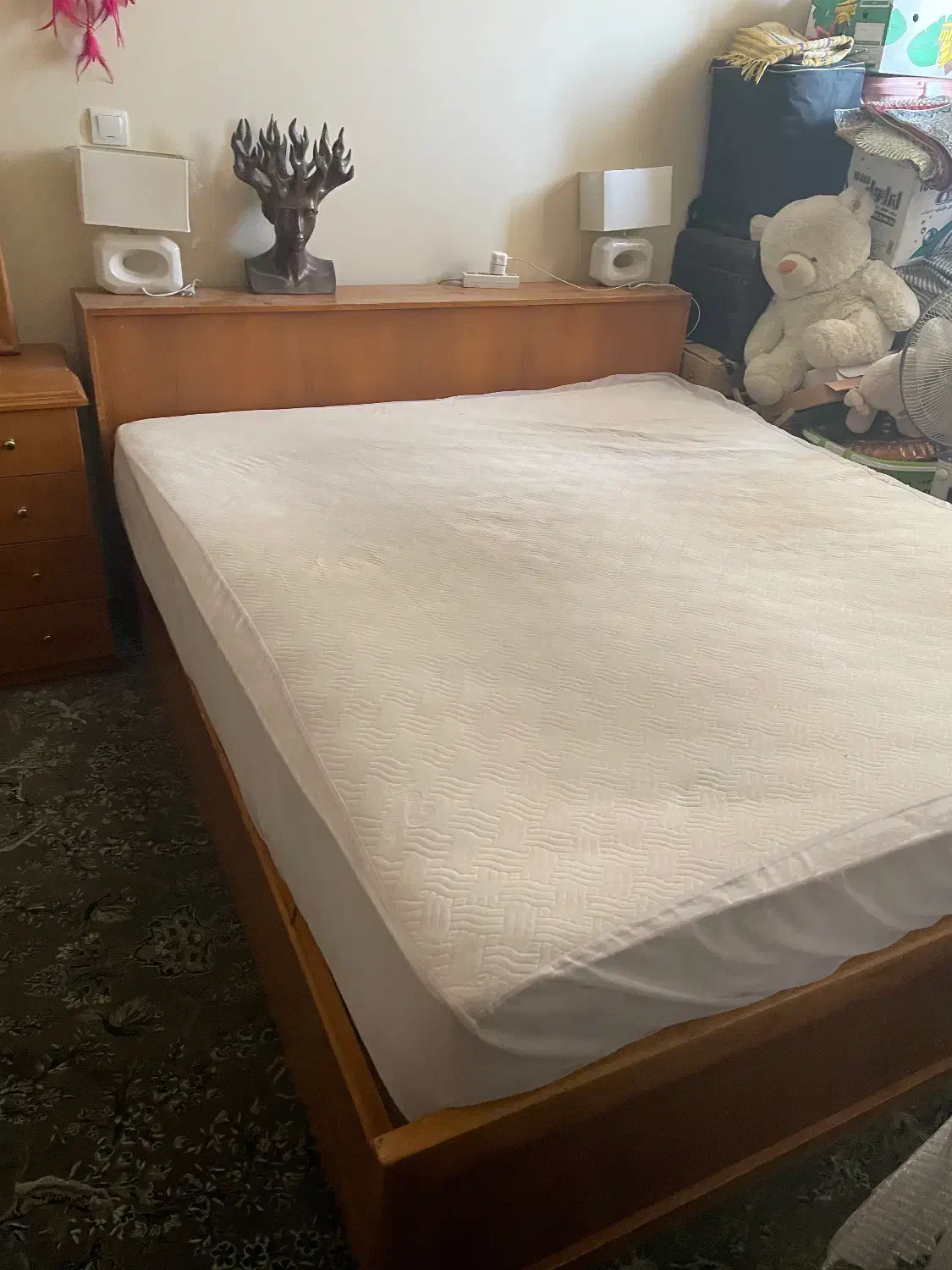 تخت خواب دونفره و تشک اولترا ۵ رویا جدید وتمیز|تخت و سرویس خواب|کرمان, |دیوار