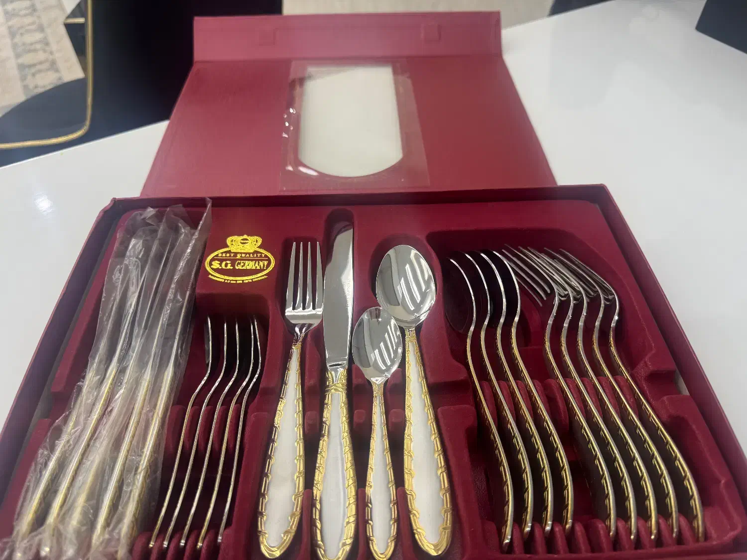 سرویس قاشق چنگال ۲۴ پارچه آلمانی|ظروف سرو و پذیرایی|شیراز, تاچارا|دیوار