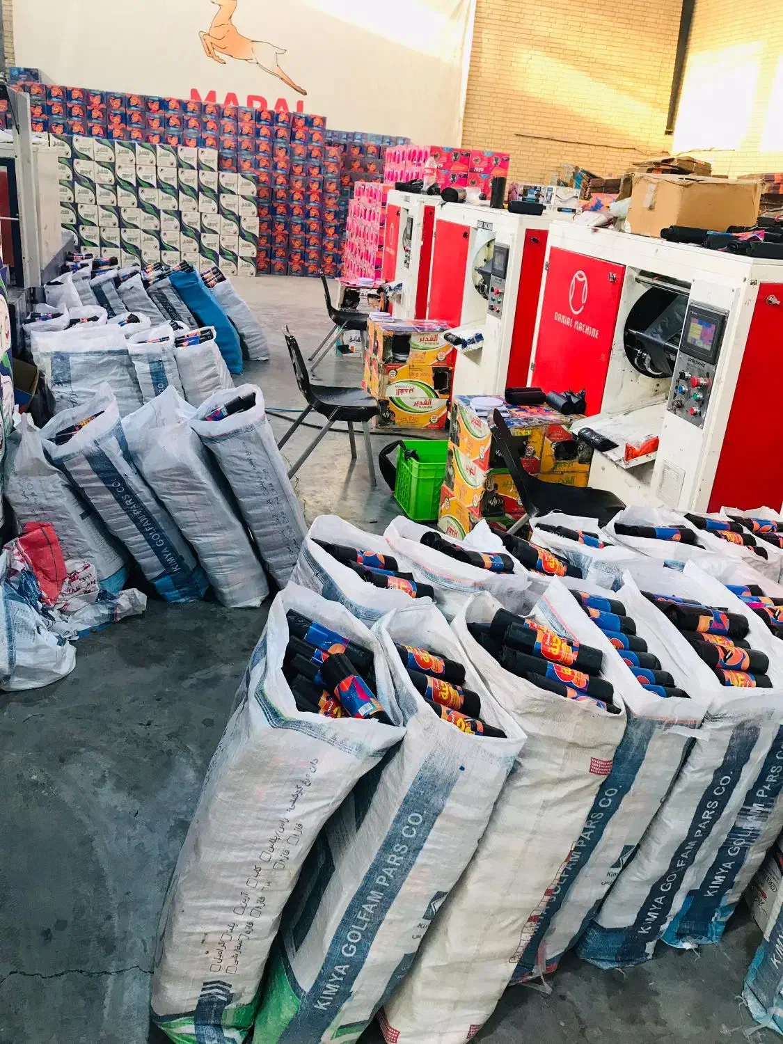 استخدام فقط نیروی آقا جوان اپراتور دوخت زباله|استخدام صنعتی، فنی، مهندسی|فولادشهر, C4|دیوار