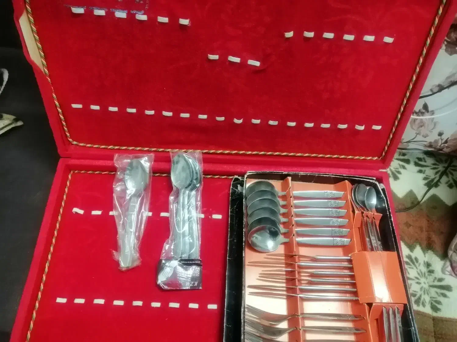 قاشق و چنگال با جعبه|ظروف سرو و پذیرایی|مشهد, شهرک لشکر (شهرک غرب)|دیوار