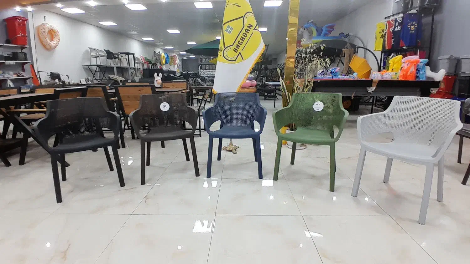 صندلی پلاستیکی کافه رستوران روف مدل bita/باغدان|میز و صندلی غذاخوری|چهارباغ, |دیوار