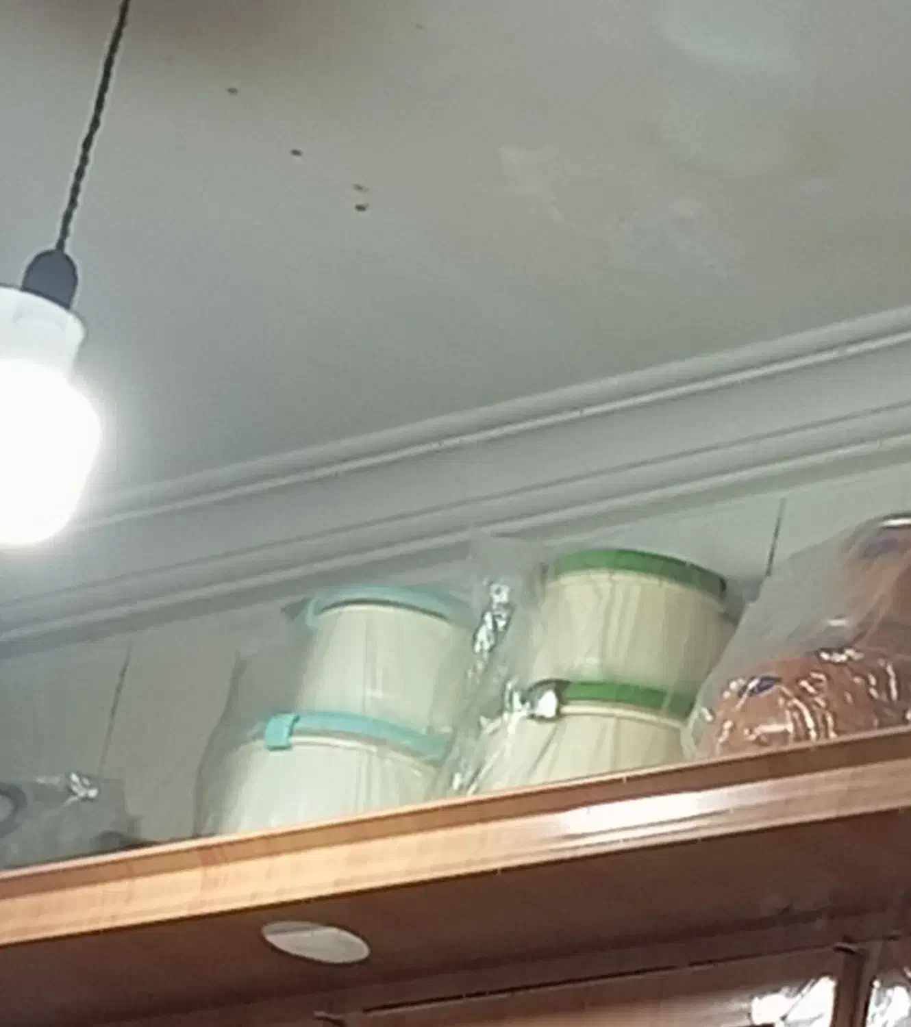 دوتاسرویس سه تیکه سالم ونواصلا استفاده نش|ظروف نگهدارنده، پلاستیکی، یک‌بارمصرف|برازجان, |دیوار