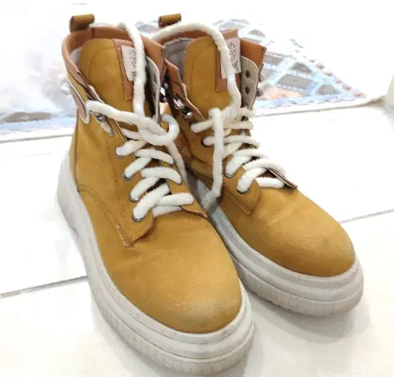 نیم بوت خردلی|کیف، کفش، کمربند|فردوسیه, |دیوار