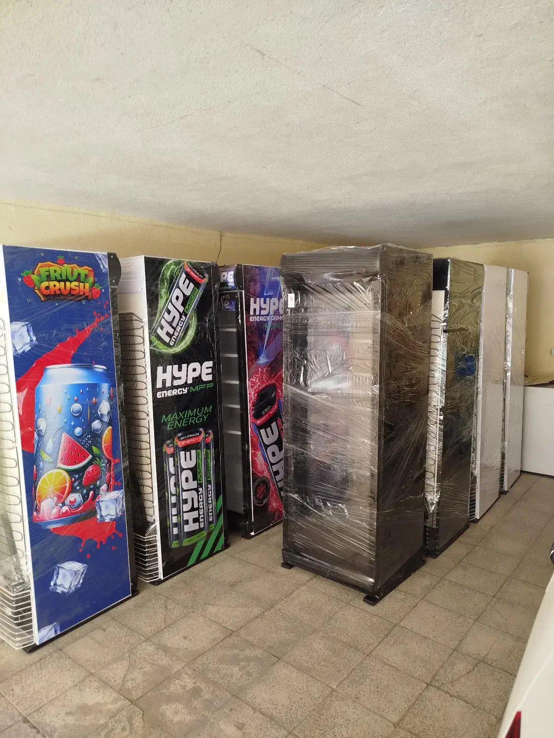 فروش انواع یخچال وفریزر ایستاده ویترینی سوپرمارکتی|فروشگاه و مغازه|اراک, |دیوار