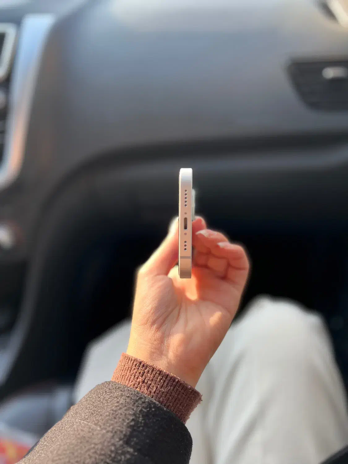 iphone 13 سفید|موبایل|رشت, منظریه|دیوار