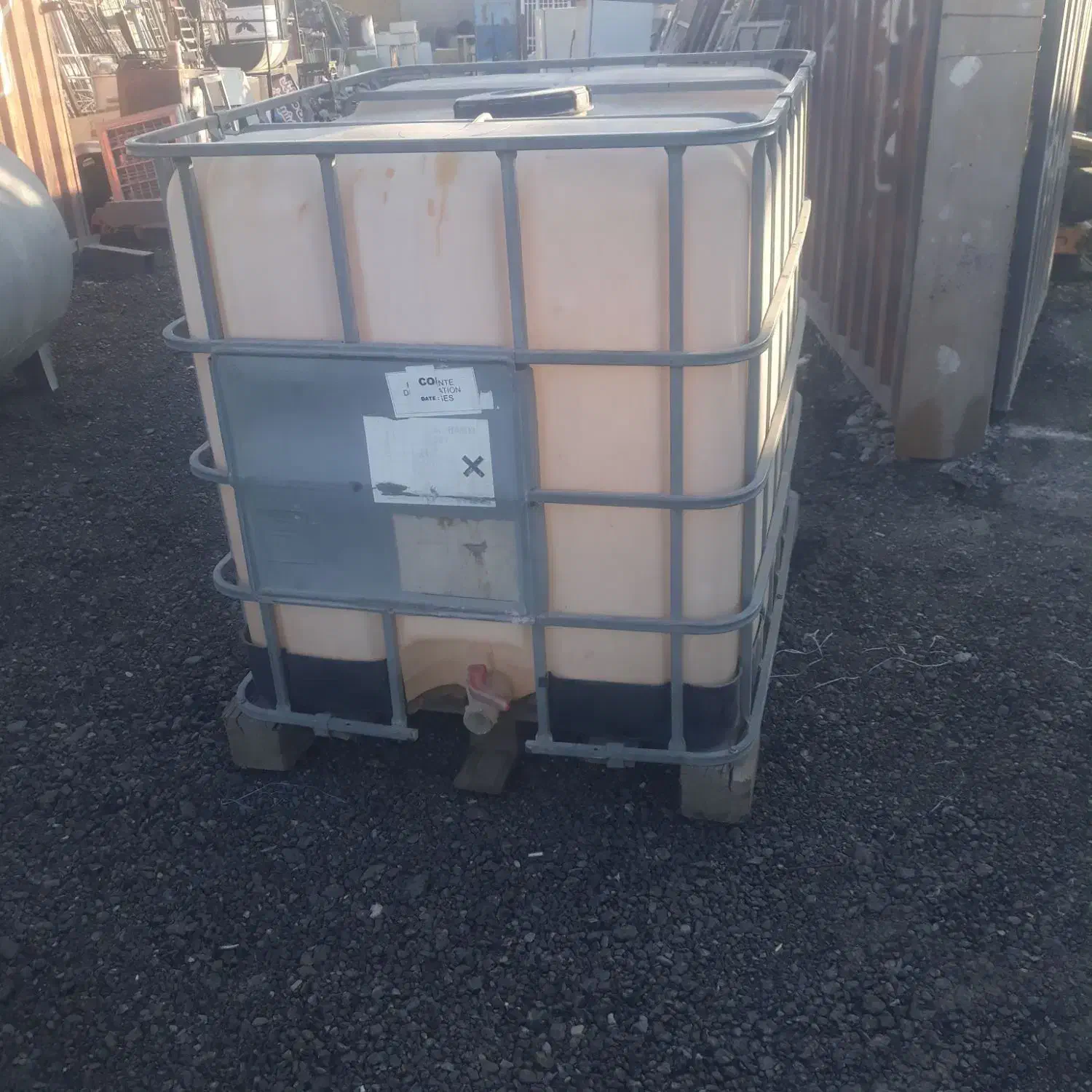 منبع پلاستیکی حفاظ دار سالم|مصالح و تجهیزات ساختمان|شهریار, شهرک مصطفی خمینی|دیوار