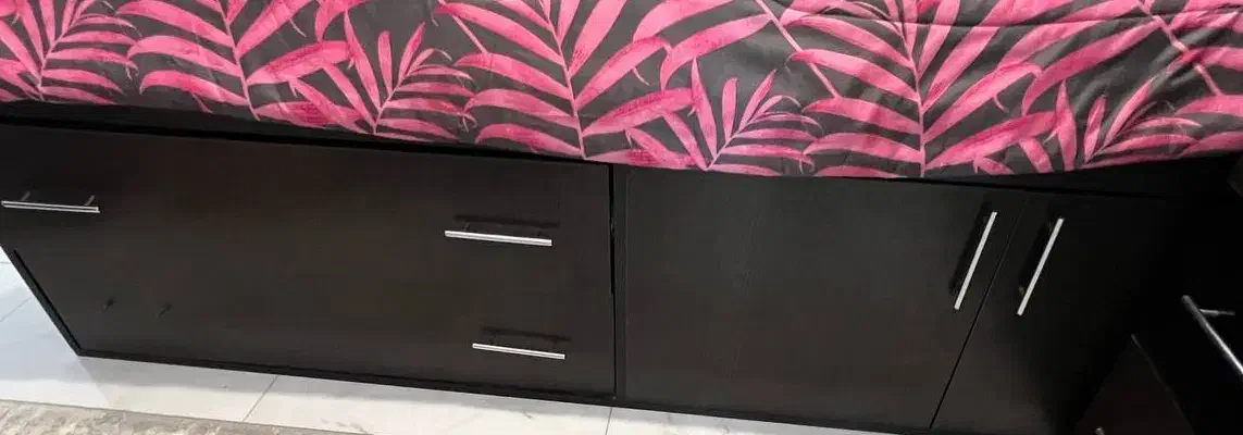 تخت دونفره بهمراه تشک|تخت و سرویس خواب|اردبیل, |دیوار