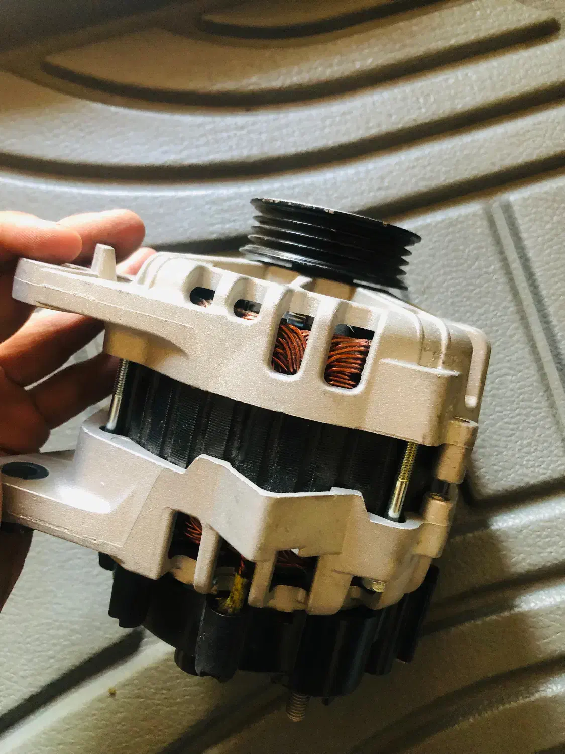 دینام هیوندا ورنا|قطعات یدکی و لوازم جانبی|کرج, عظیمیه|دیوار