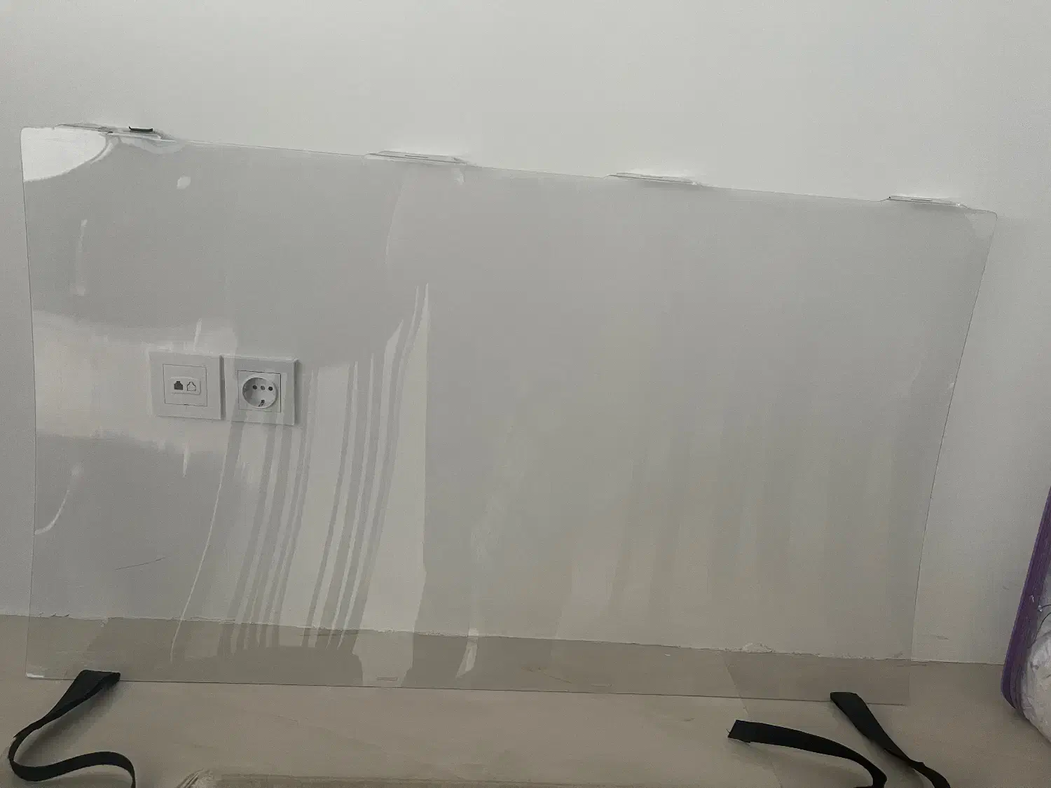 محافظ صفحه تلویزیون۴۹اینچ|تلویزیون و پروژکتور|سبزوار, ولیعصر (نجار آباد)|دیوار