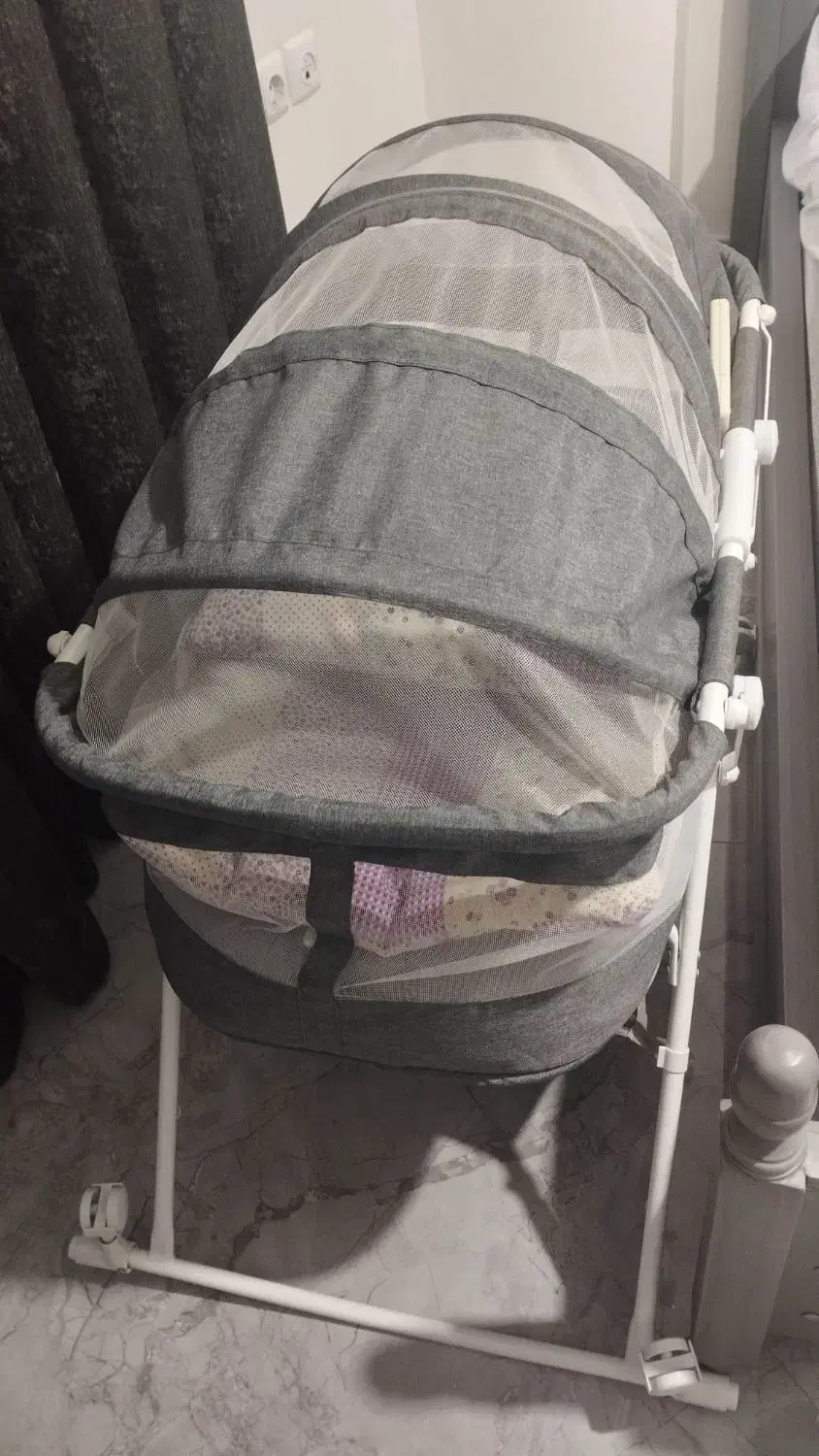 تخت کودک کنار تخت مادر|تخت و صندلی بچه|رشت, سیا اسطلخ|دیوار