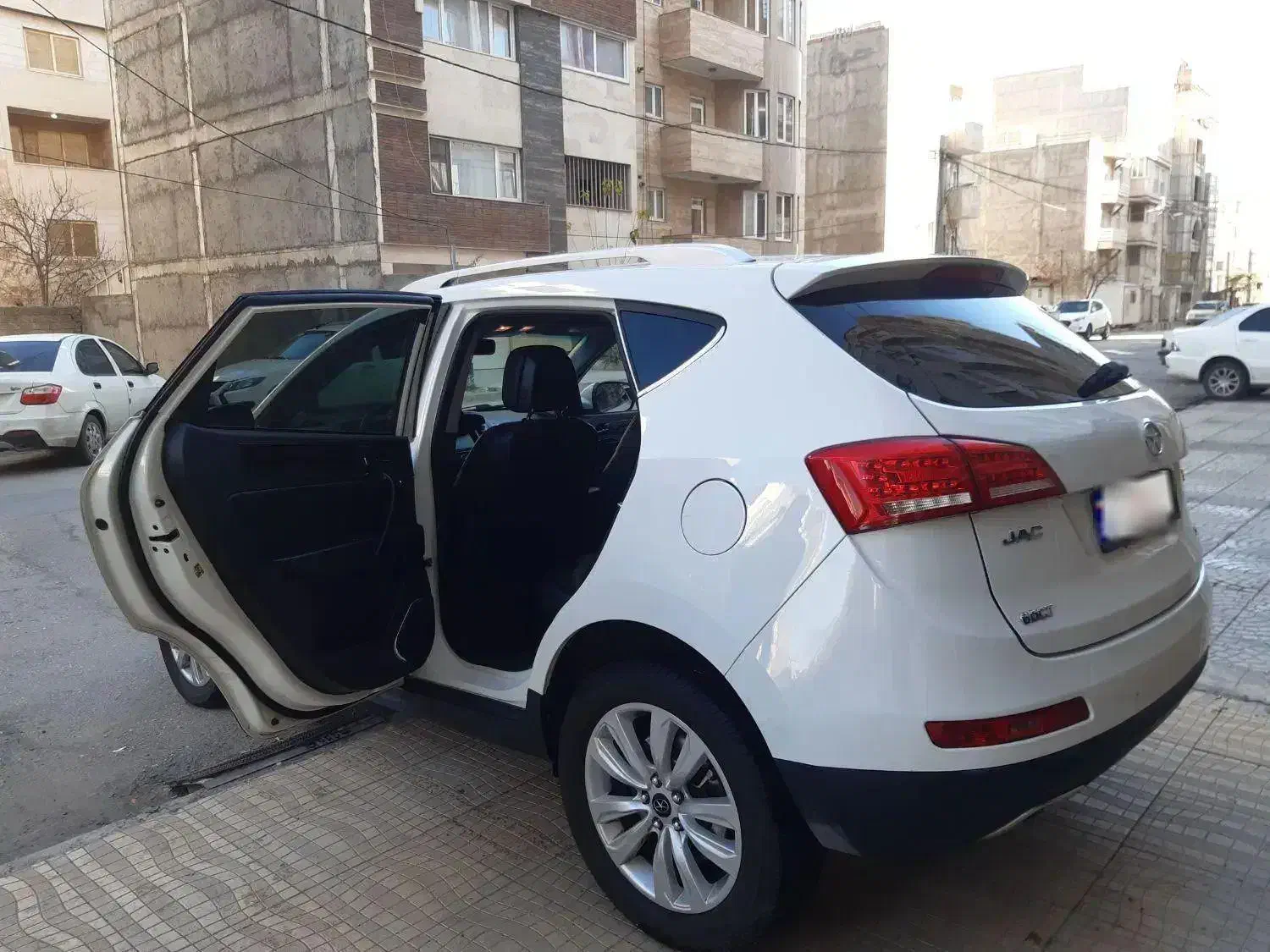 جک s5اتومات مدل ۹۷ بیرنگ کم کارکرد بدون رنگ|خودرو سواری و وانت|اردبیل, |دیوار