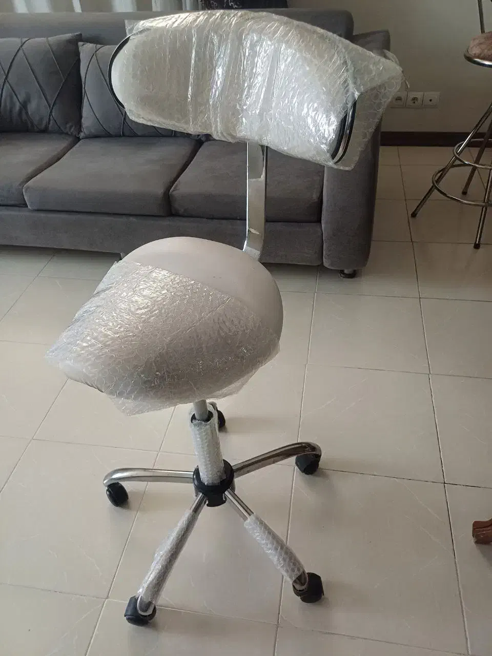 صندلی جک دار زین اسبی آک آک|صندلی و نیمکت|شاهینشهر, فردوسی|دیوار