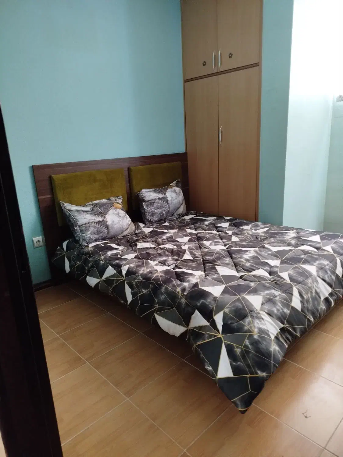 تخت دو نفره|تخت و سرویس خواب|شاهینشهر, شهرک میلاد|دیوار