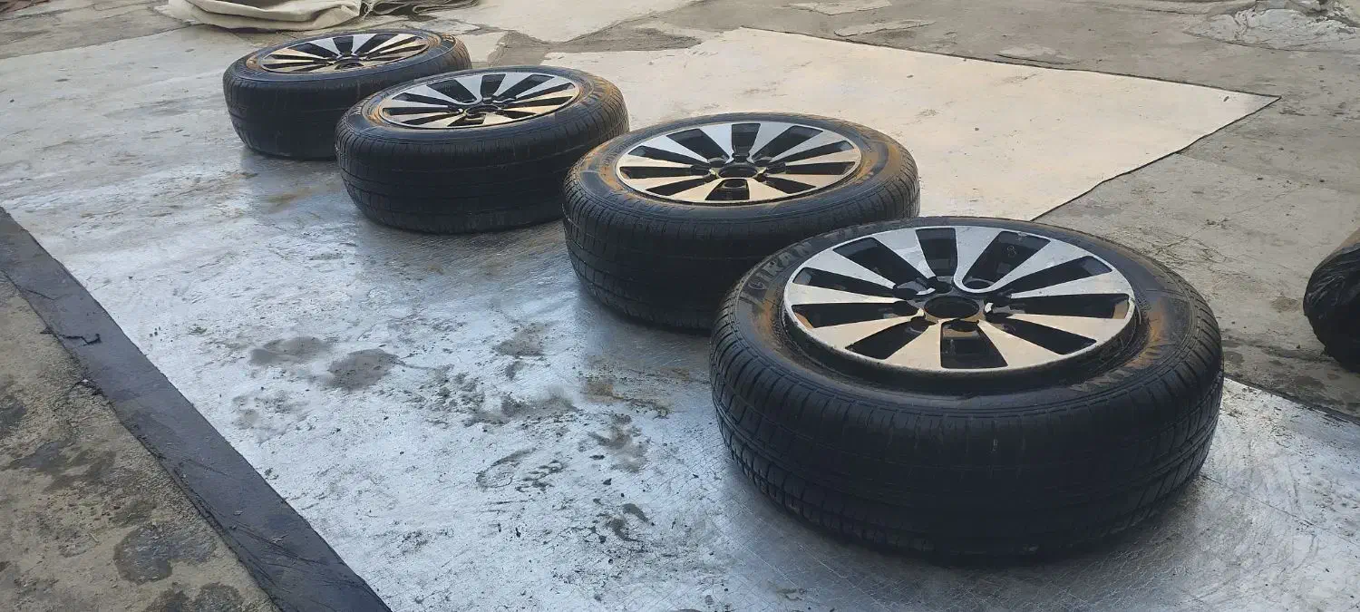 رینگ و لاستیک پراید|قطعات یدکی و لوازم جانبی|سلماس, |دیوار