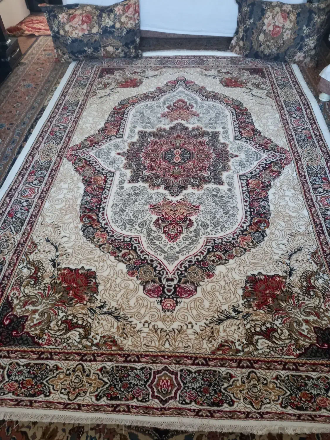 فرش نو|فرش|خوی, |دیوار