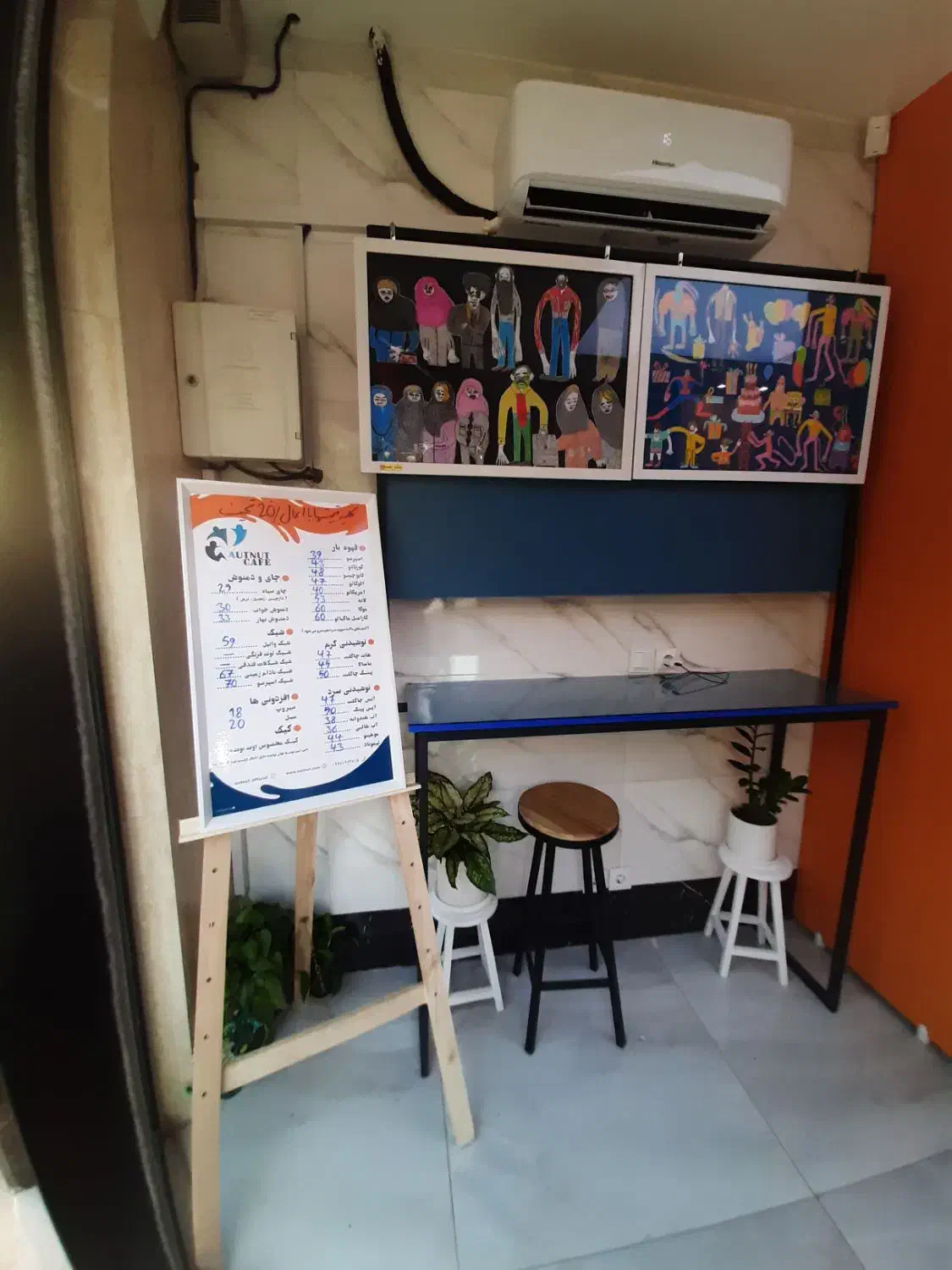 فروش دیزاین داخل کافی شاپ اوت نوت|کافیشاپ و رستوران|اصفهان, جی شیر|دیوار