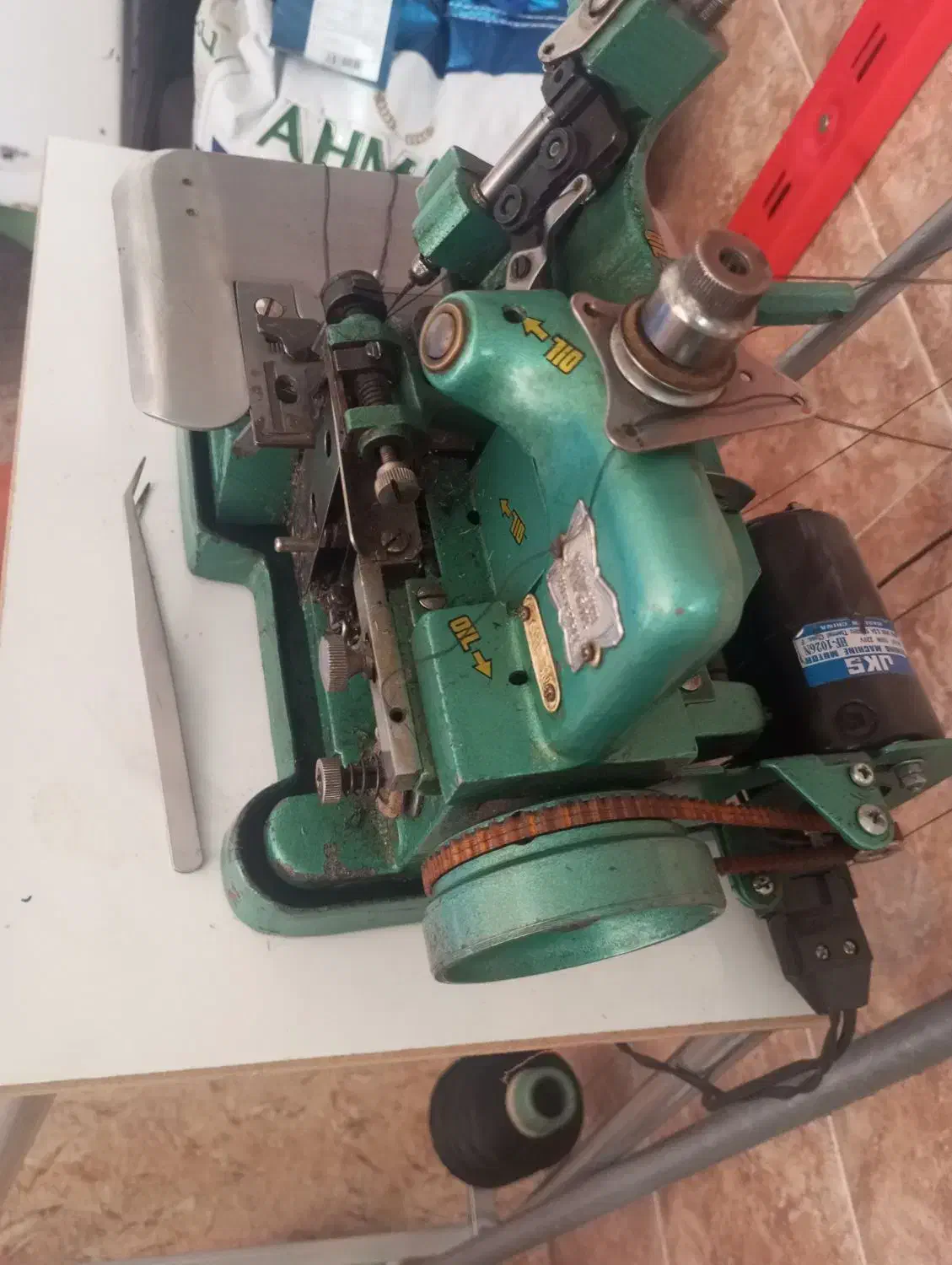 چرخ خیاطی و سردوز|چرخ خیاطی و ریسندگی|مریوان, |دیوار