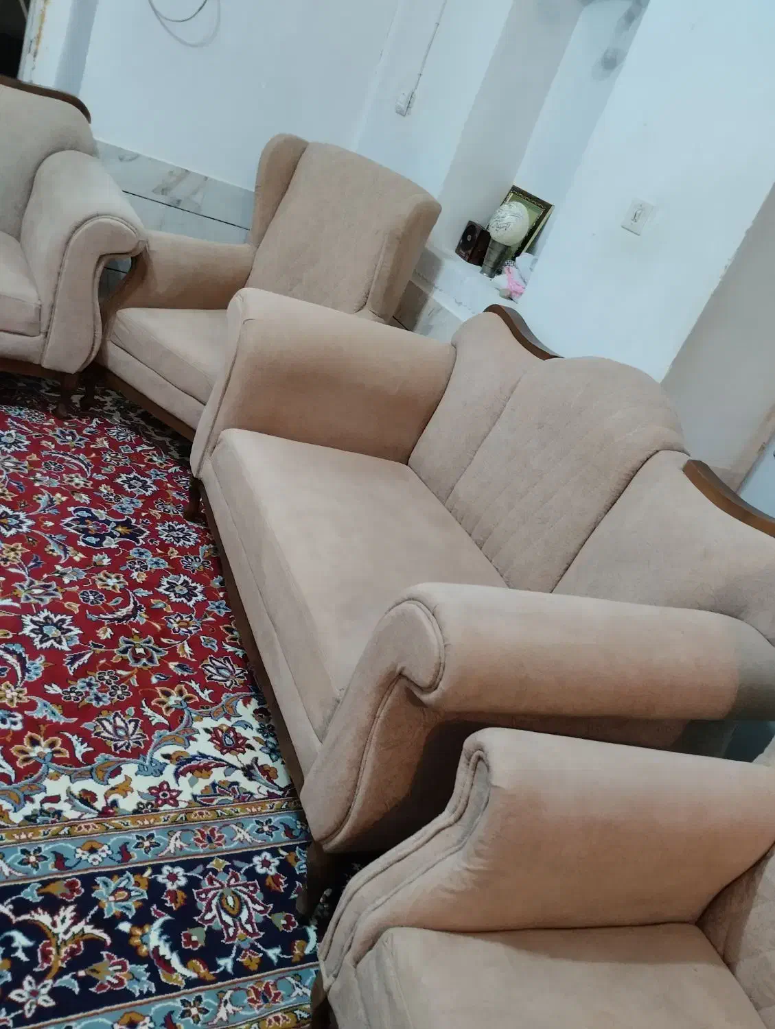 مبل هفت نفره|مبلمان خانگی و میز عسلی|قائن, |دیوار