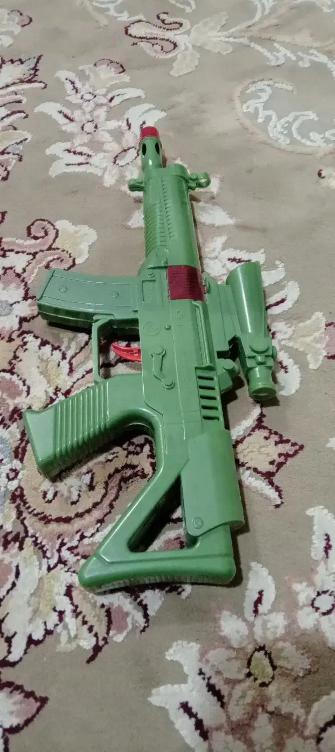 اسباب بازی|اسباببازی|نیشابور, بنیاد شهید|دیوار