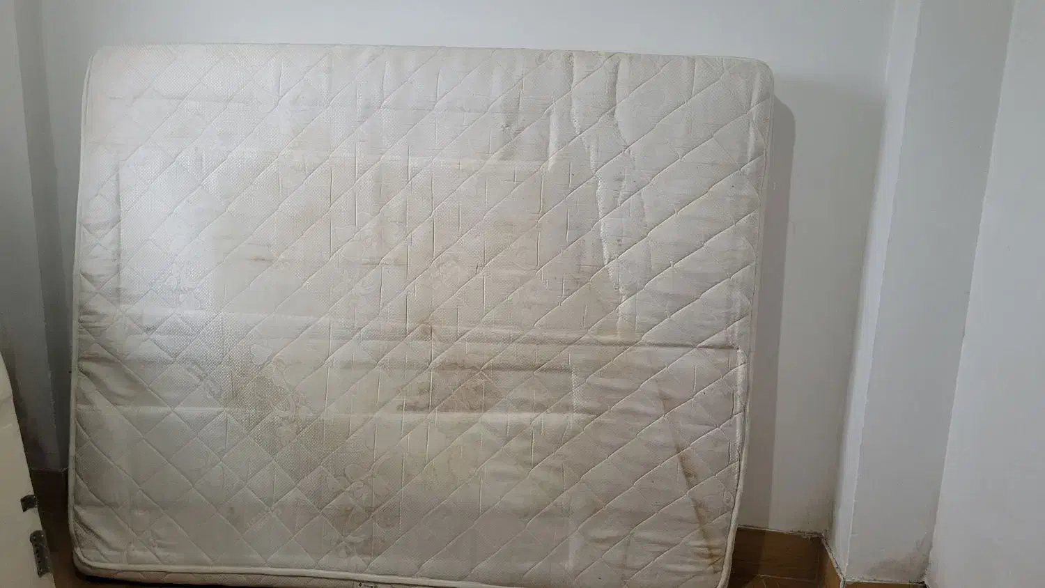 تشک دونفره فروش تا فردا ظهر|تشک تختخواب|لاهیجان, امیرشهید|دیوار