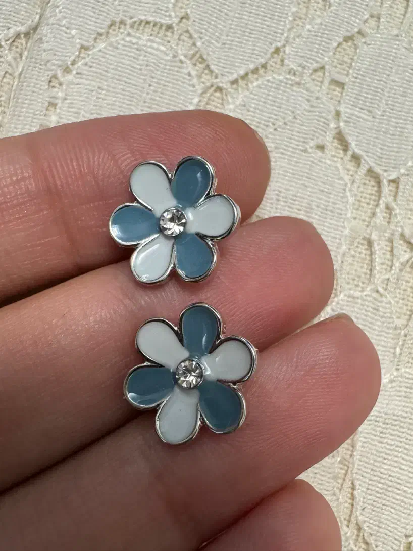 گوشواره خارجی با کیفیت ارزان|بدلیجات|تهران, میدان ولیعصر|دیوار