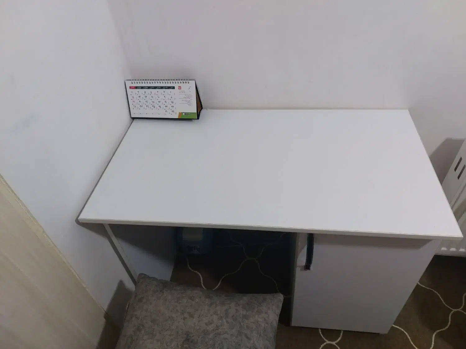 میز تحریر|میز تحریر و کامپیوتر|اسلام‌شهر, شهرک طالقانی|دیوار