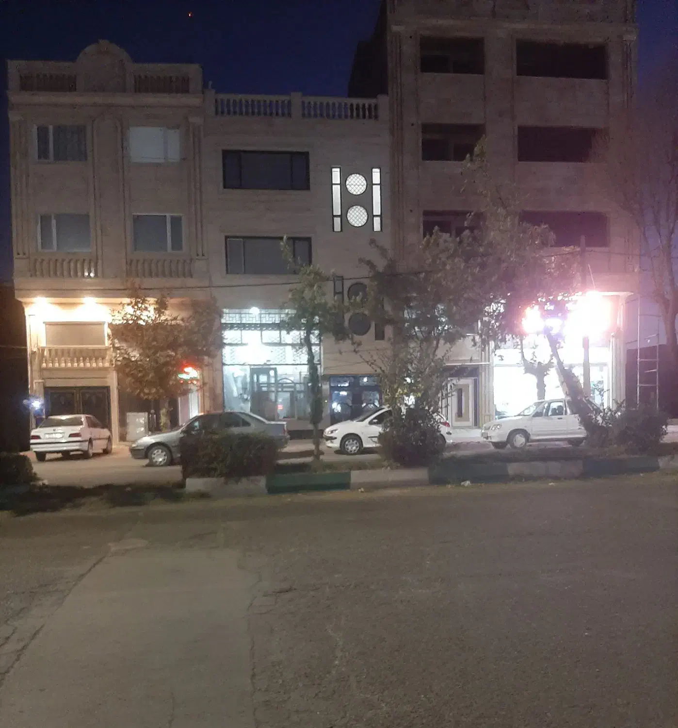 فروش فوری مغازه وزیرزمین ۱۷۶ متری (مصلی)|فروش مغازه و غرفه|ابهر, |دیوار