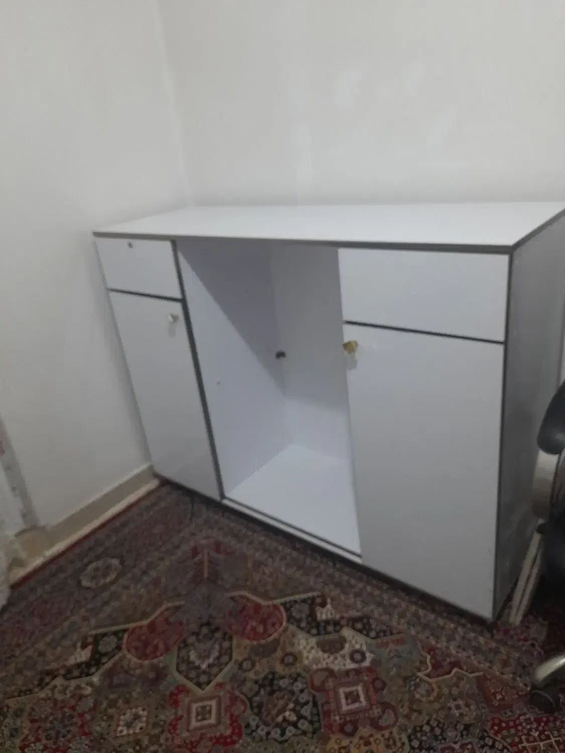 پیشخوان وکابینت ام دی اف|کتابخانه، شلف، قفسه‌های دیواری|رشت, کوی مهر|دیوار