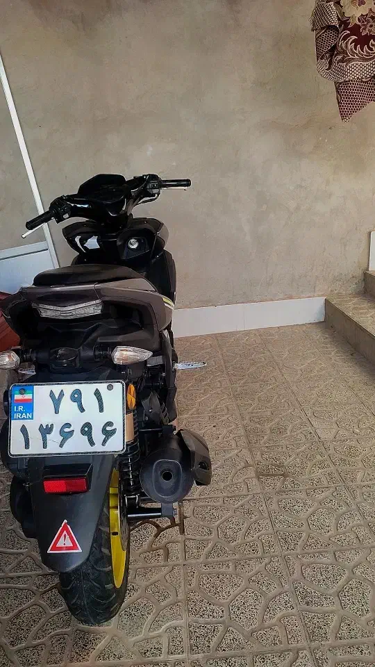 موتورایروکس آن وی ایکس ۱۵۵سی سی|موتورسیکلت|تربت جام, کشتارگاه|دیوار
