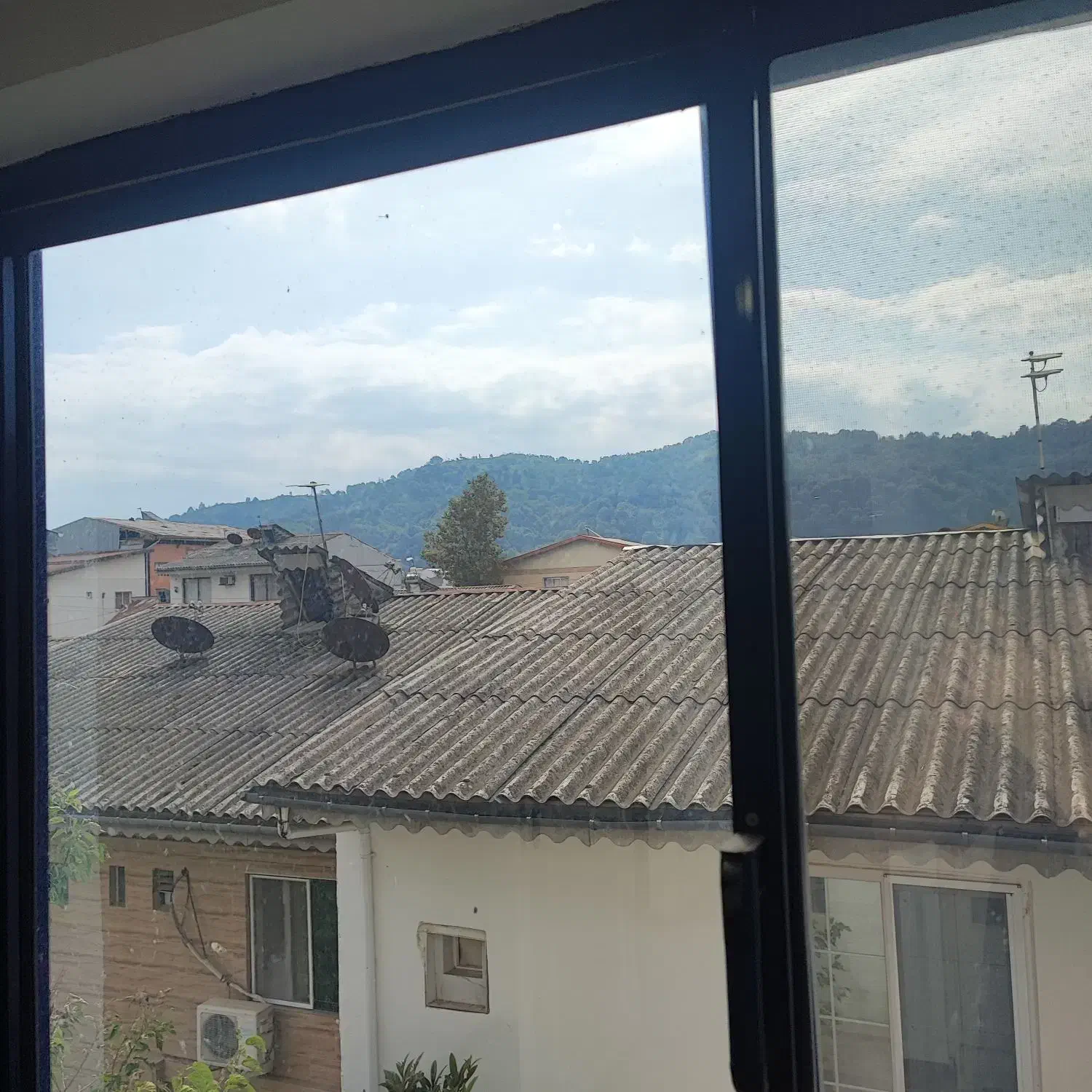 واحد مستقل سه خوابه در خیابان دانشگاه|فروش آپارتمان|لاهیجان, کوی استادان|دیوار