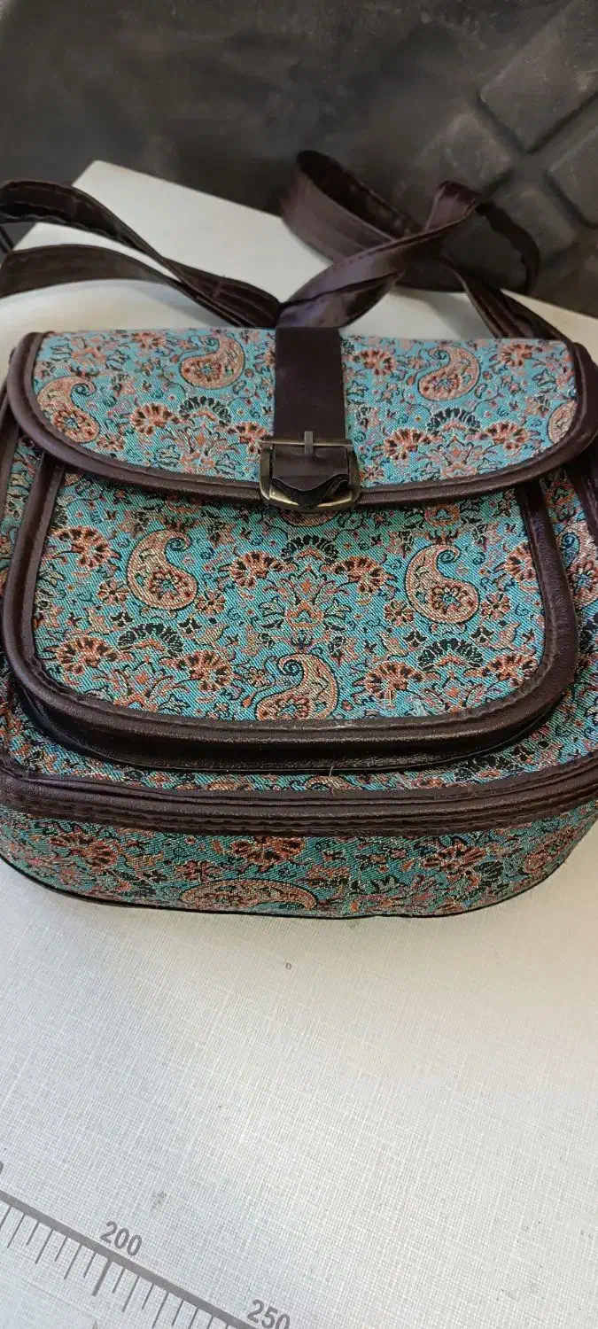 کت ودامن|لباس|جوانرود, |دیوار