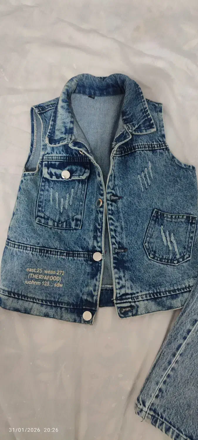 جلیقه و شلوار لی|کفش و لباس بچه|تربت‌حیدریه, کاشانی|دیوار