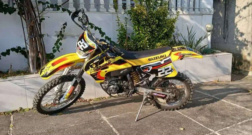 کراس واندرو|موتورسیکلت|رامسر, |دیوار